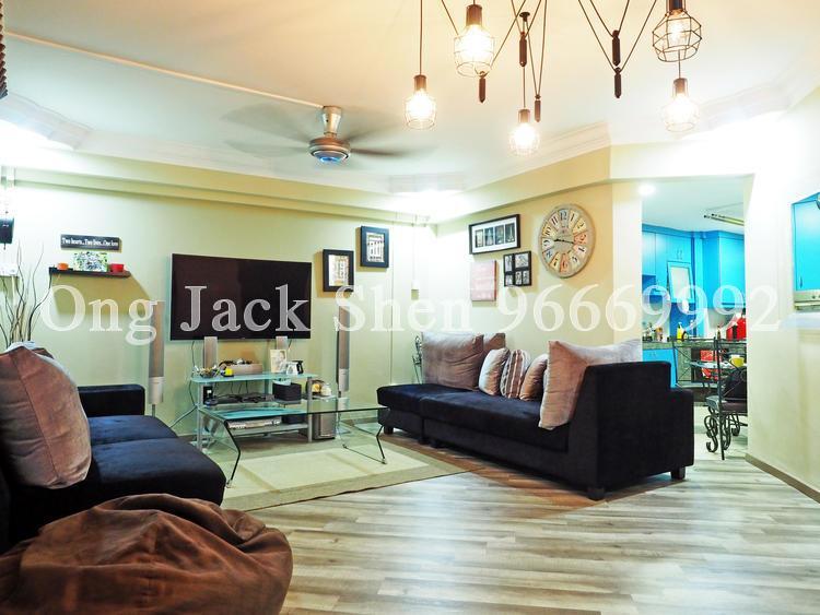 Bukit Batok East Avenue 4 thumbnail photo